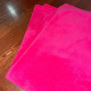 hot pink blanket
